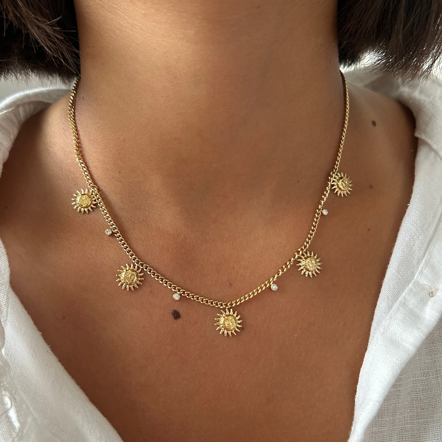 COLLIER FARO