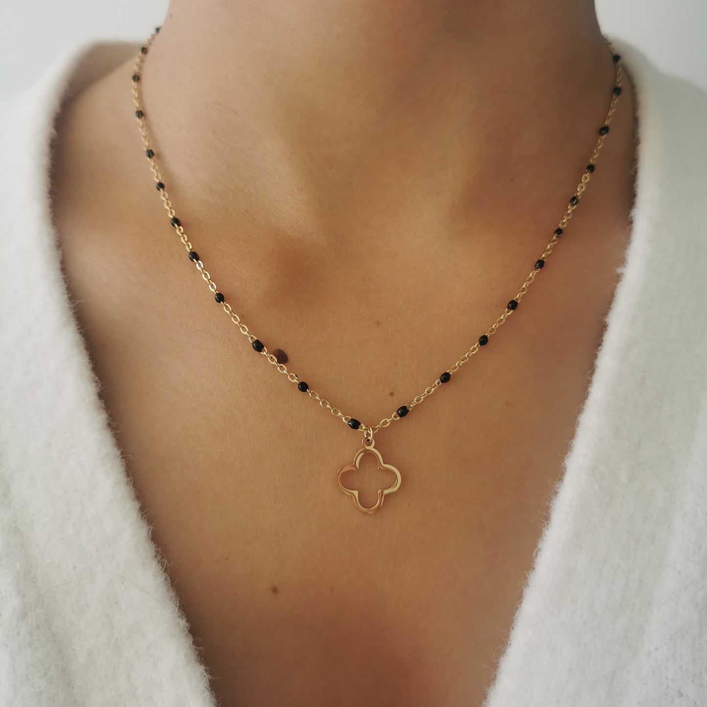 COLLIER SALOU