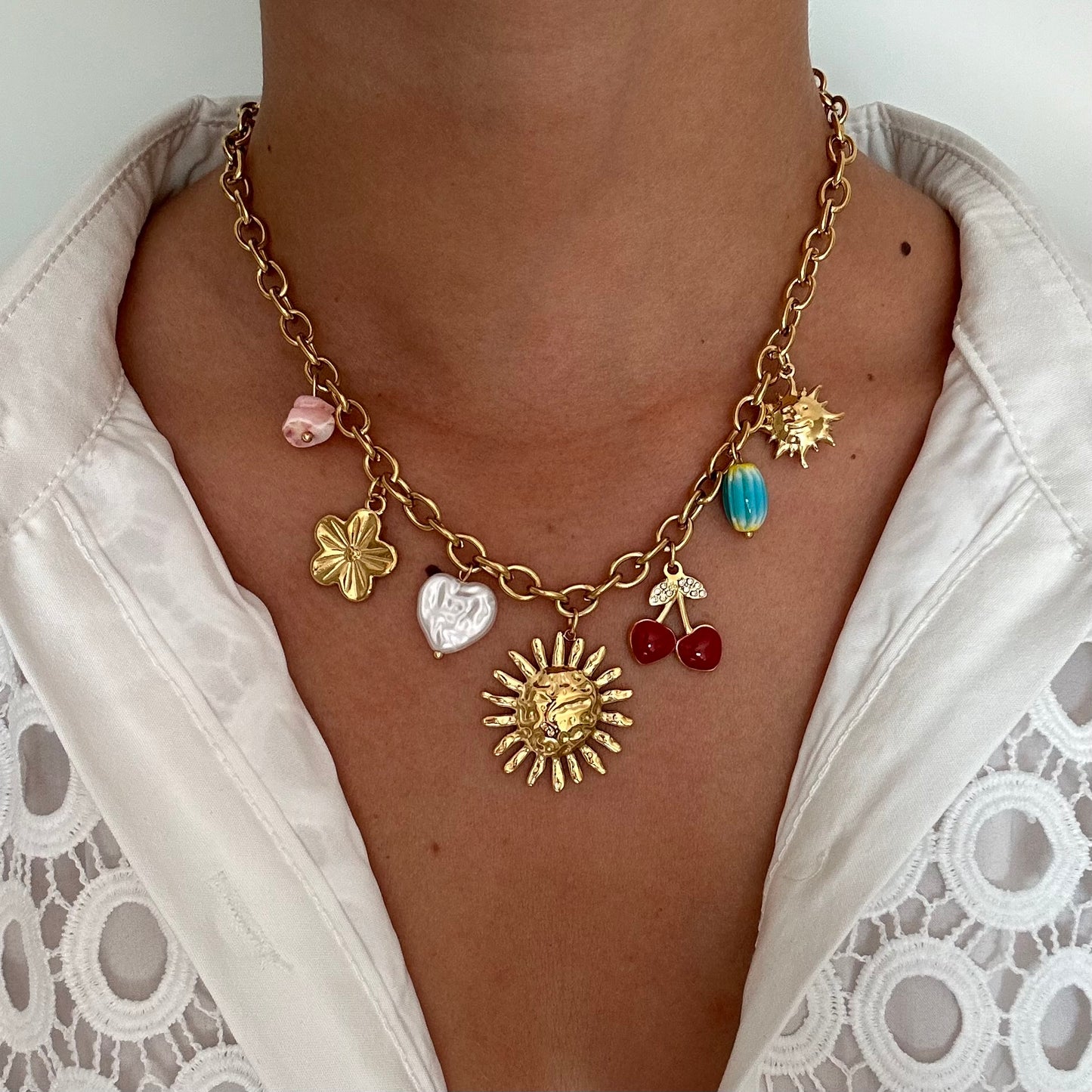 COLLIER CHARMS GLOW
