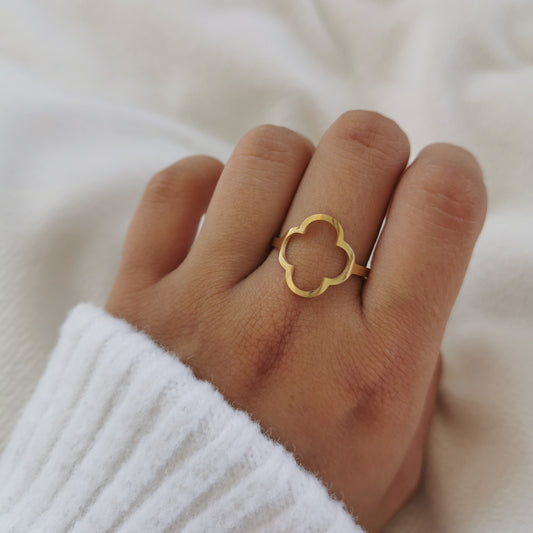 BAGUE JUNE