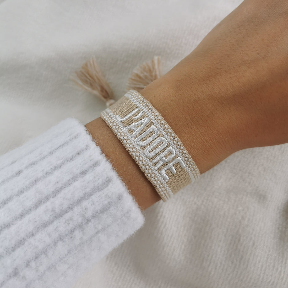 Bracelet Brodé J'adore - Modèle Blanc Et Rouge - Tissu, Neuf Avec étiquettes